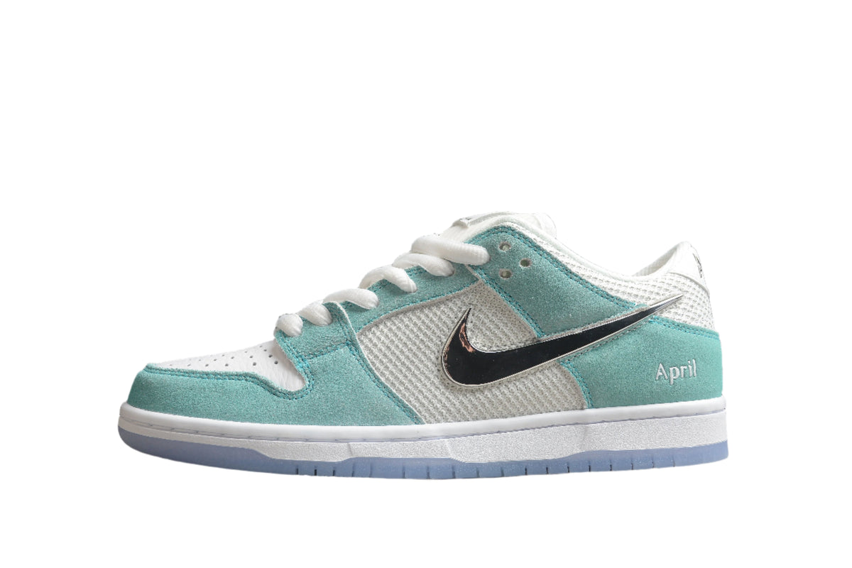Nike Dunk Low SB