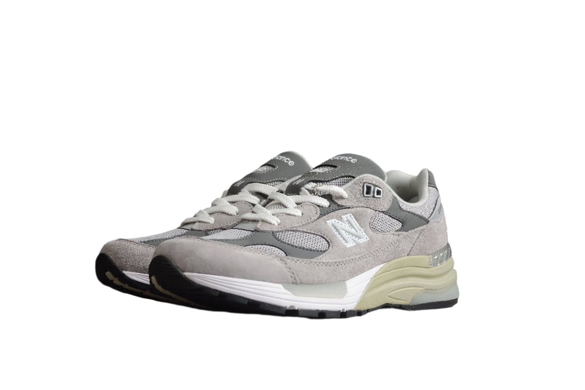 New Balance 992