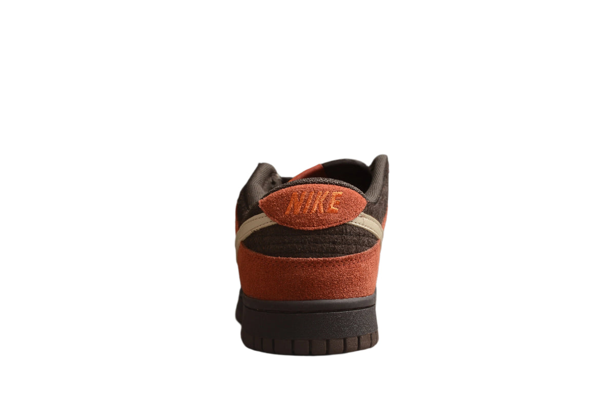 Nike Dunk Low SB