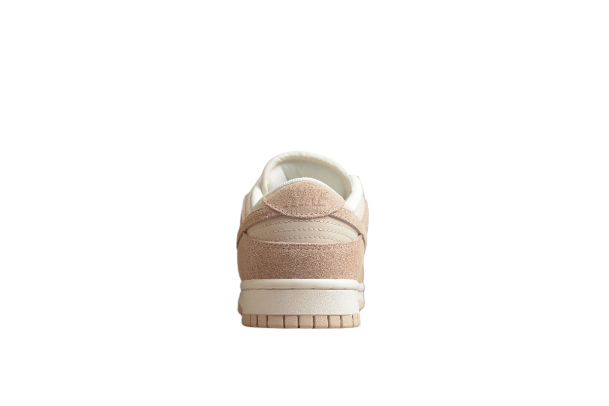 Nike Dunk Low SB