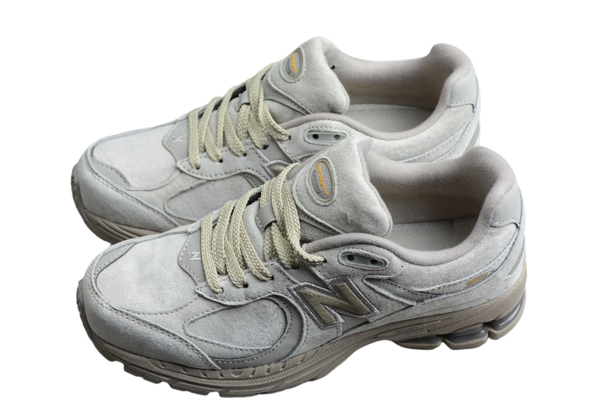 New Balance 2002R