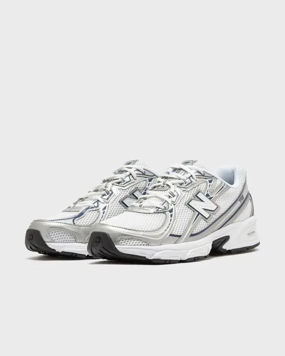New Balance 740
