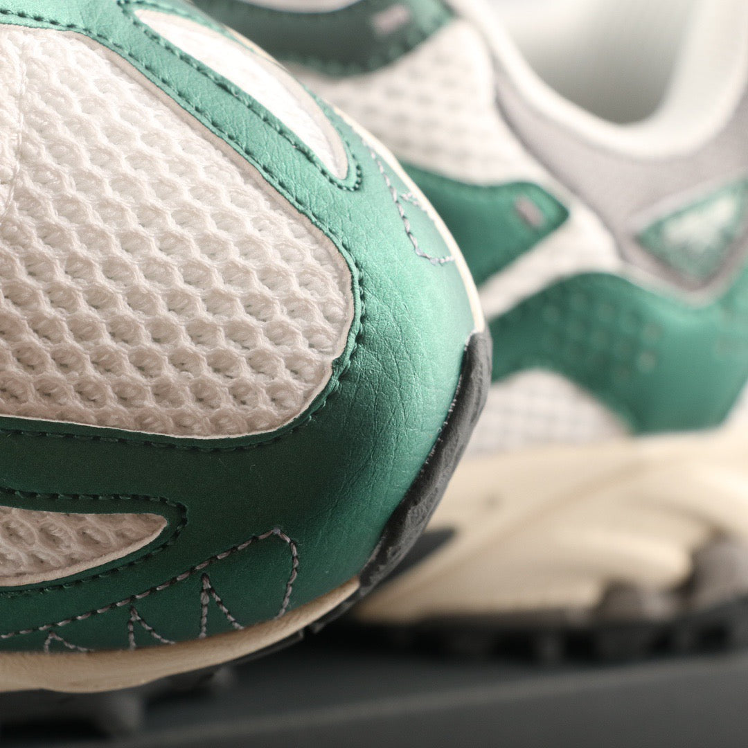 New Balance 610T