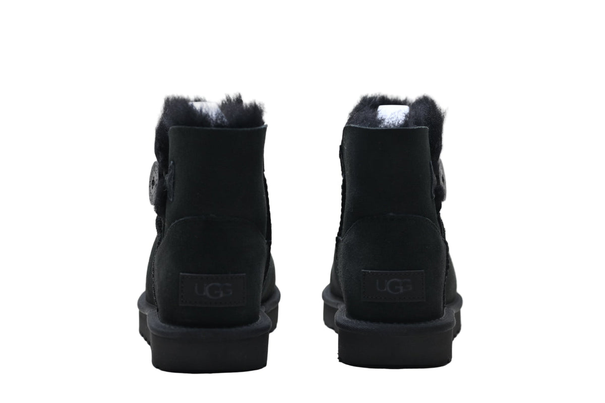 UGG Mini Bailey Button II