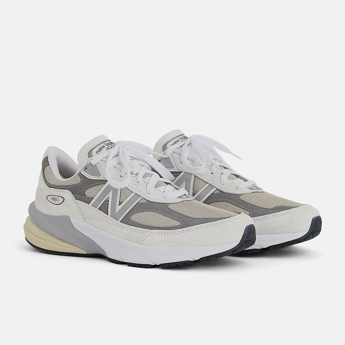 New Balance 990v6
