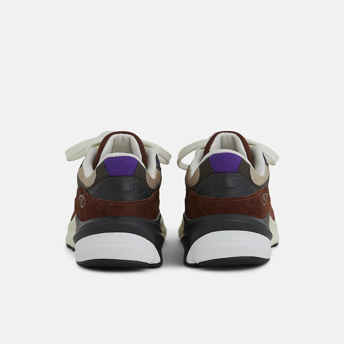 New Balance 990v6