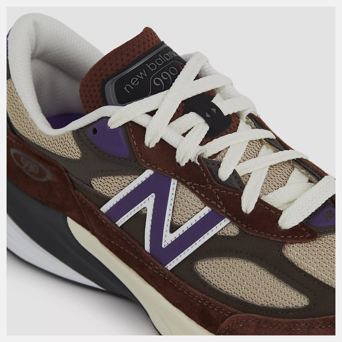 New Balance 990v6