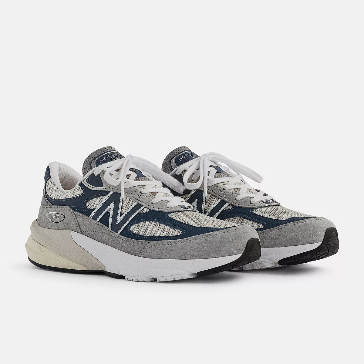 New Balance 990v6