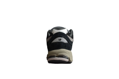 New Balance 2002R