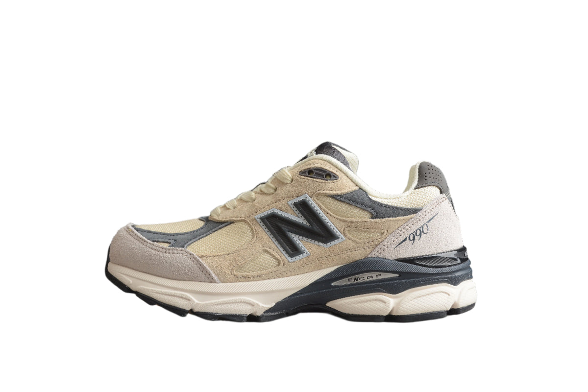 New Balance V3 990