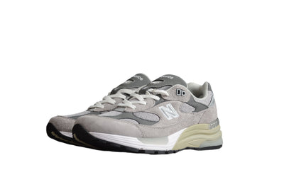 New Balance 992