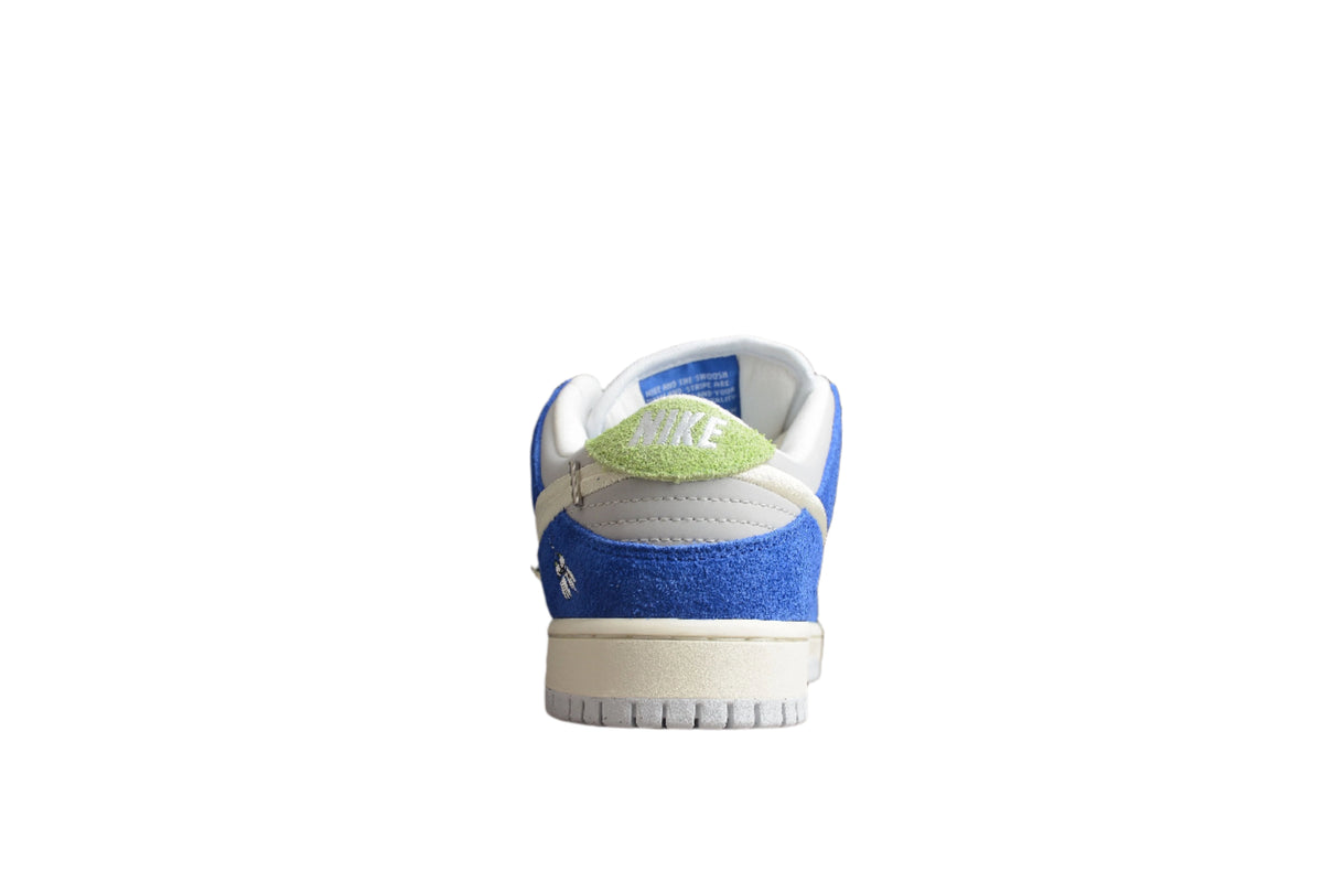 Nike Dunk Low SB