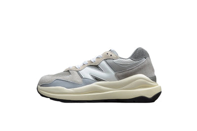 New Balance 5740