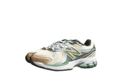 New Balance 860