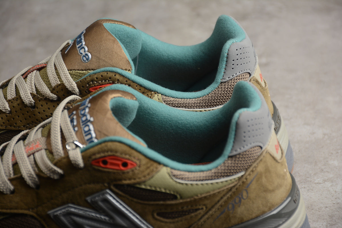 New Balance 990 V3