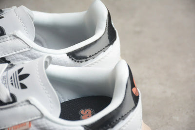Adidas Retropy