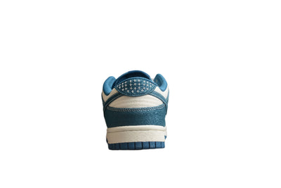 Nike Dunk Low SB
