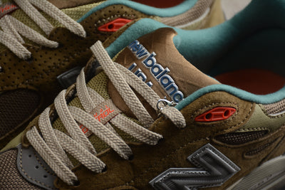 New Balance 990 V3