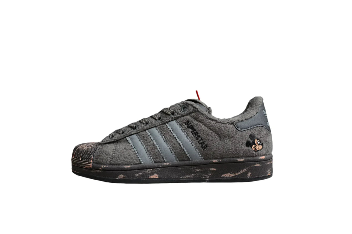 Adidas Superstar