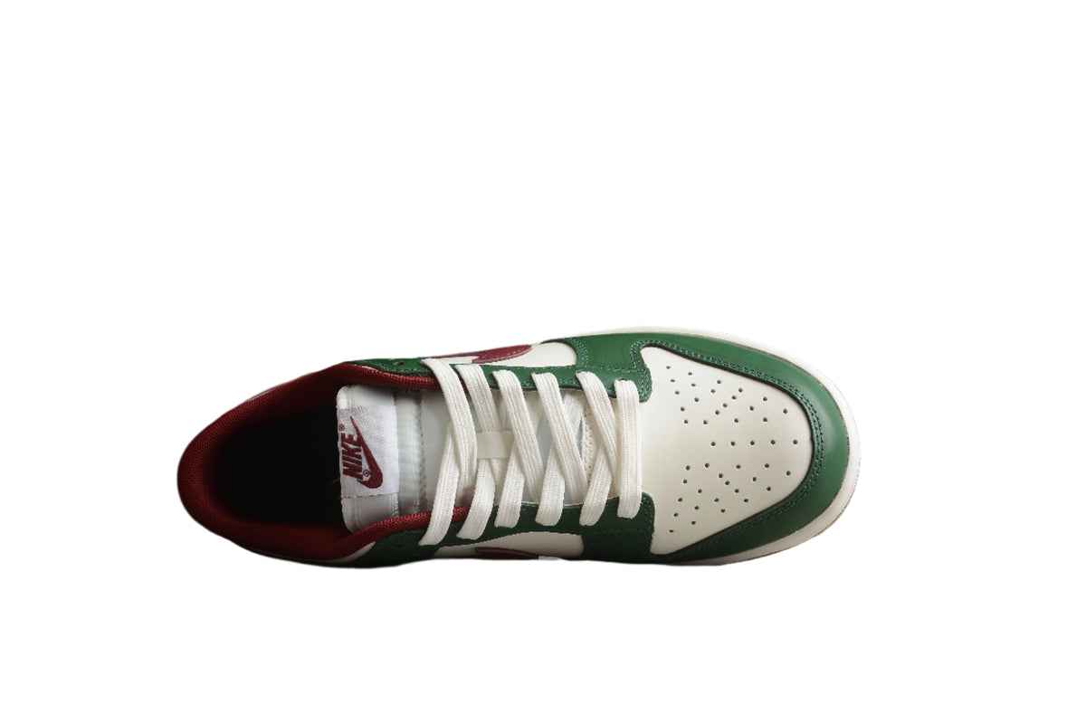 Nike Dunk Low SB