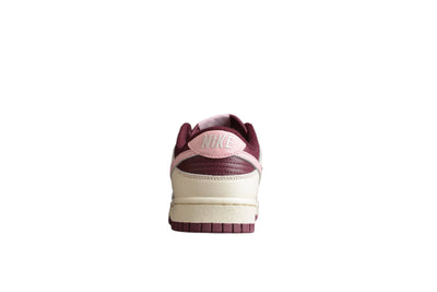 Nike Dunk Low  SB