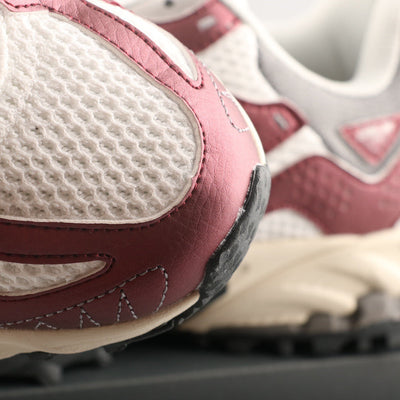 New Balance 610T