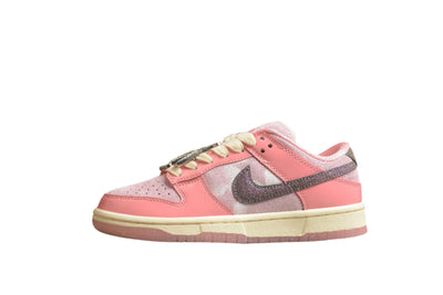 Nike Dunk Low  SB