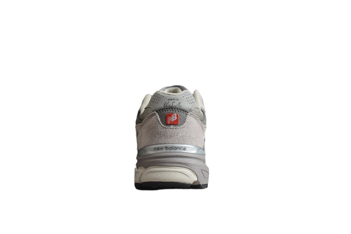 New Balance 990 V3