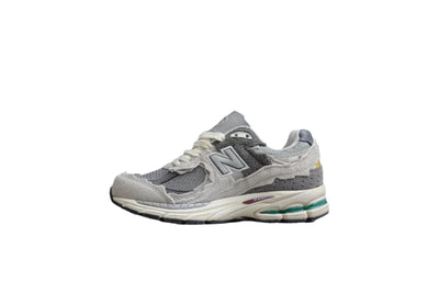 New Balance 2002R