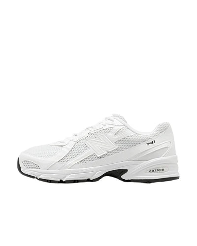 New Balance 740