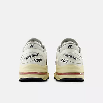 New Balance 1000