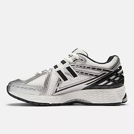 New Balance  1906R