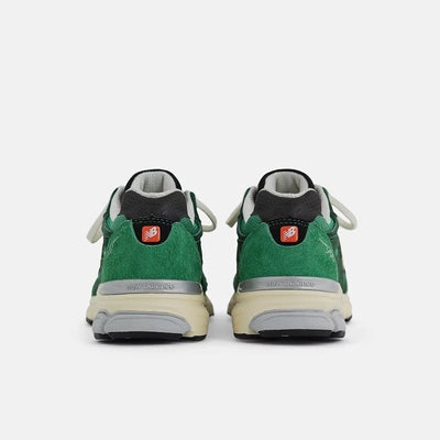 New Balance 990 V3