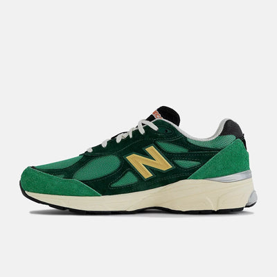 New Balance 990 V3