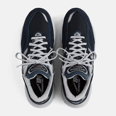 New Balance 990v6