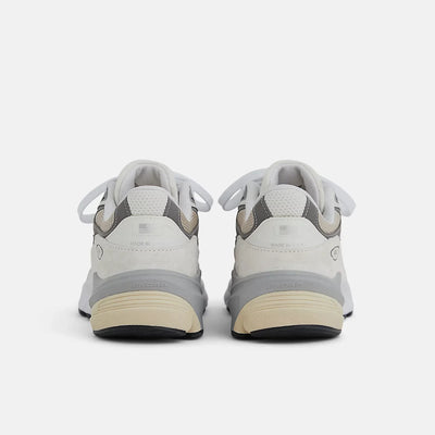 New Balance 990v6