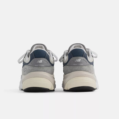 New Balance 990v6