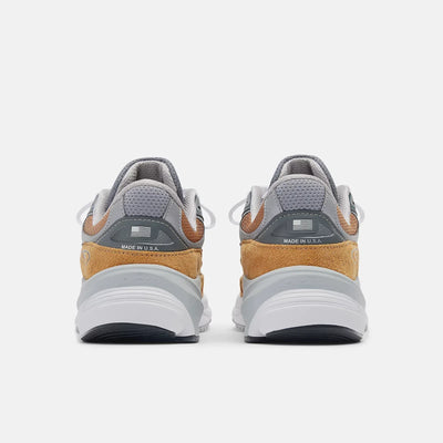 New Balance 990v6