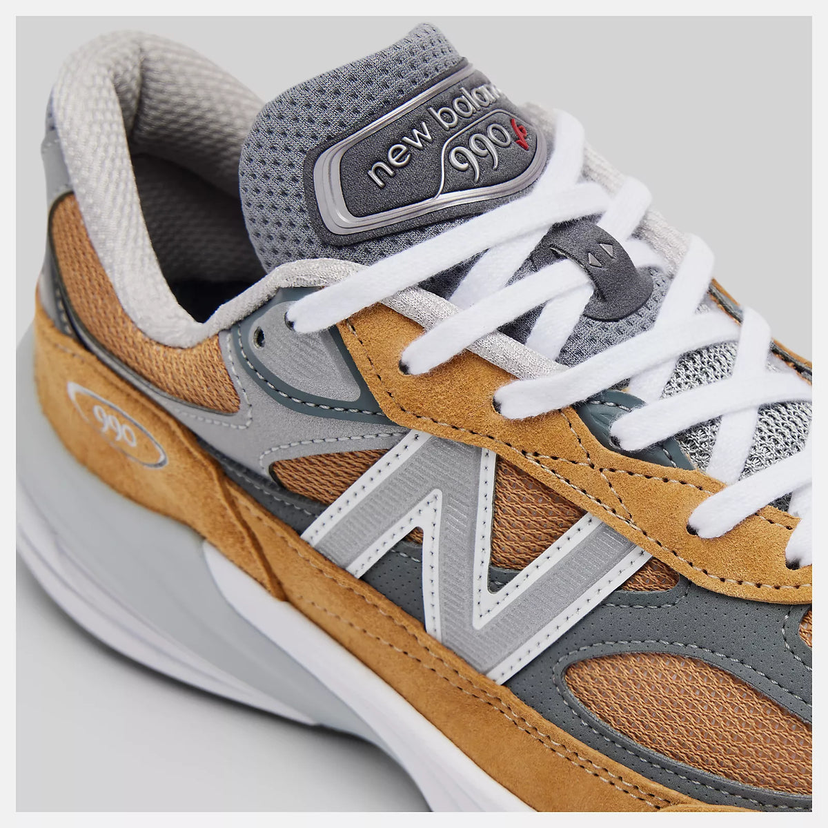 New Balance 990v6