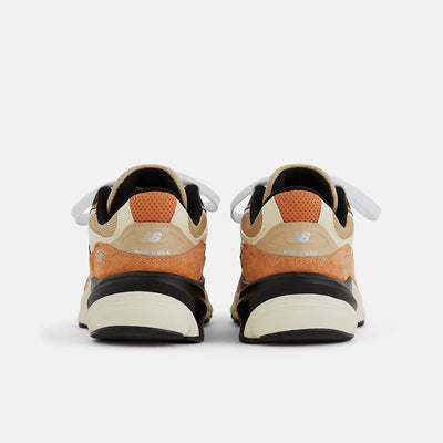 New Balance 990v6